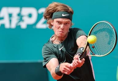 ATP250塞尔维亚站：卢布列夫完胜半决赛