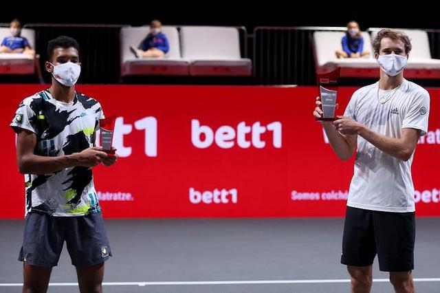 兹维列夫 ATP克隆赛夺得赛季首冠 完胜阿利亚希姆 